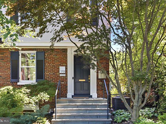 3rd image of 3708 Yuma St NW