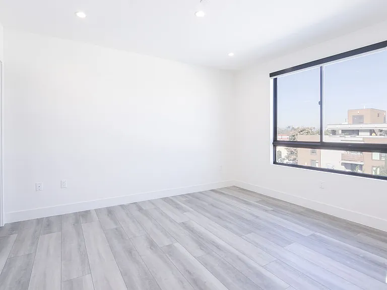 11800 Courtleigh Dr #202 — Photo 10