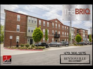 401 SW A St APT 323, Bentonville, AR 72712