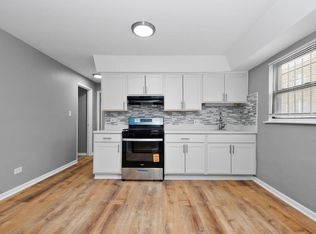 7900 S Paxton Ave APT 1E, Chicago, IL