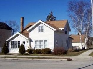 403 5th St, Algoma, WI 54201