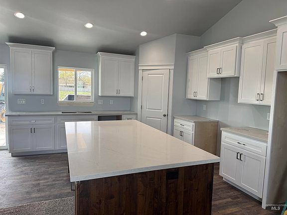 4th image of 1505 Tverdy Ln
