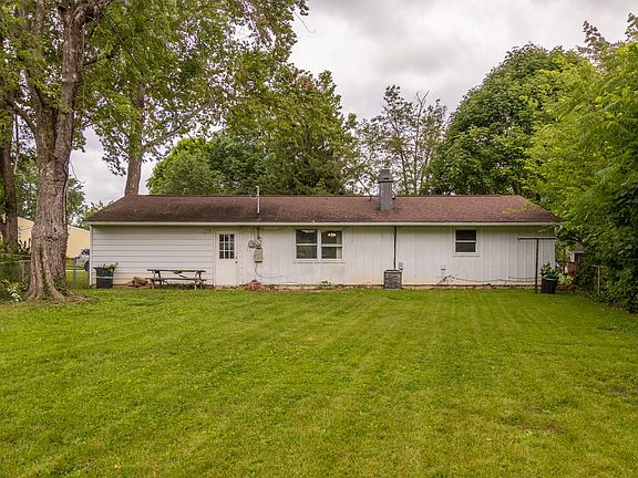 5th image of 1924 Mohawk Dr