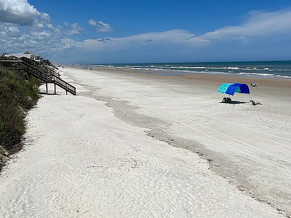 Quiet beach looking north 