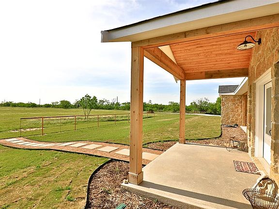3rd image of 201 Allen Acres