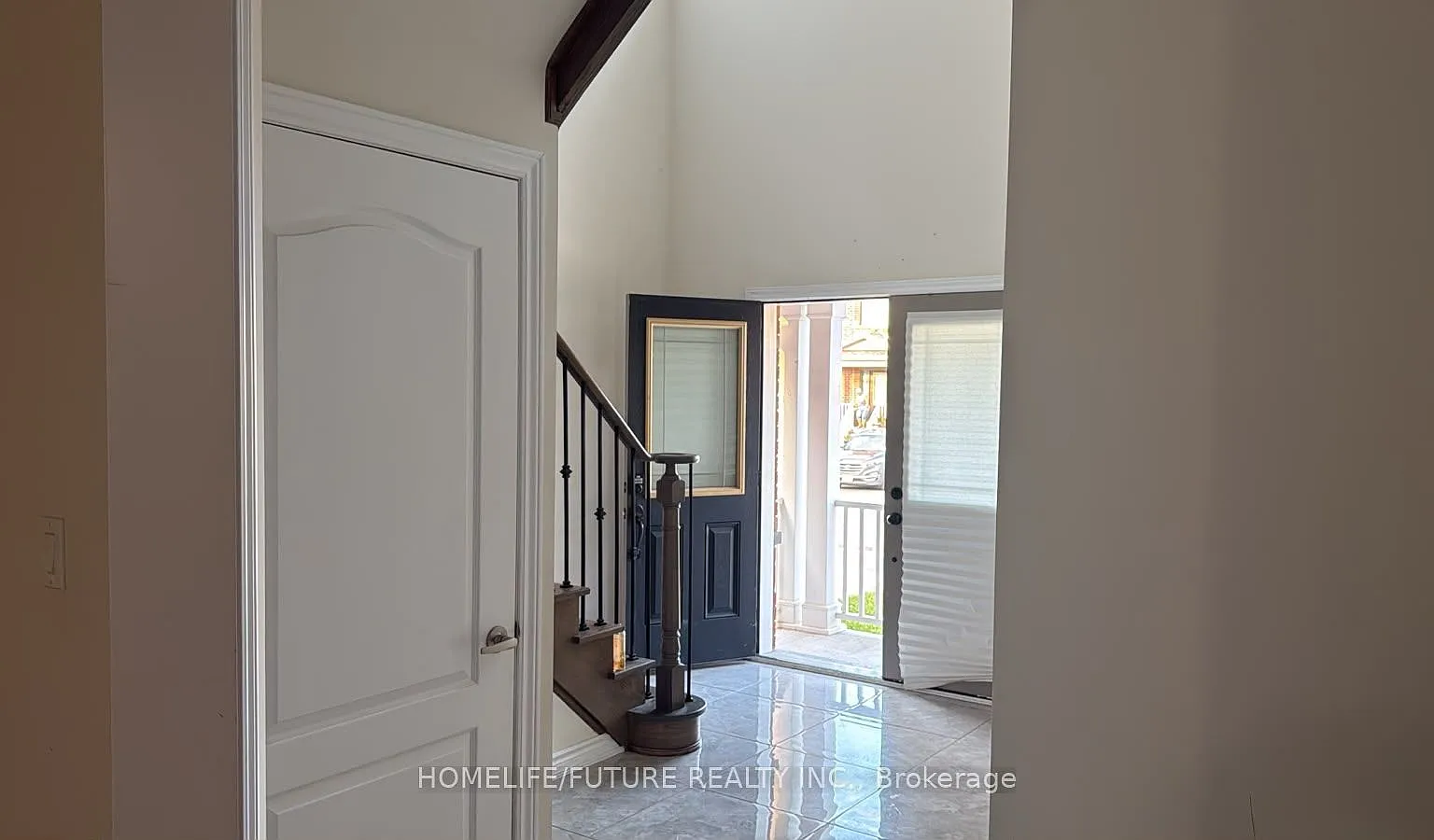 5 bed, $2,700 — Photo 2