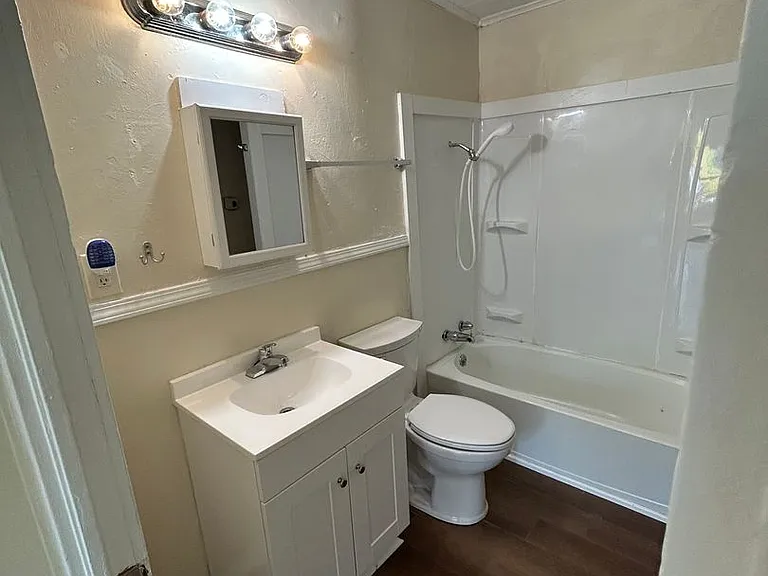 115 North Ave — Photo 4