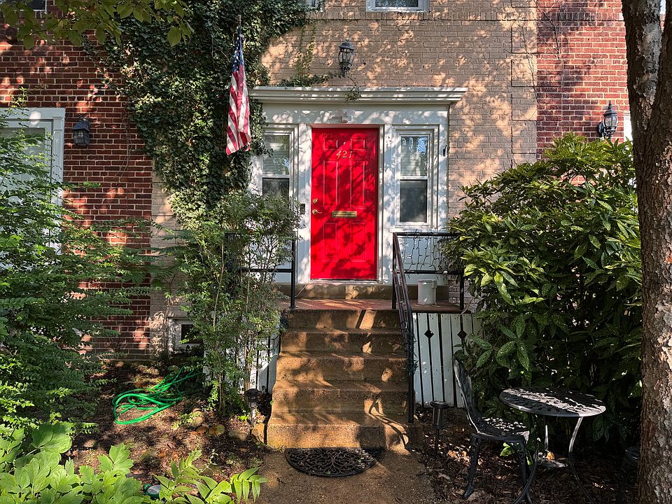 1st image of 421 Mount Vernon Ave