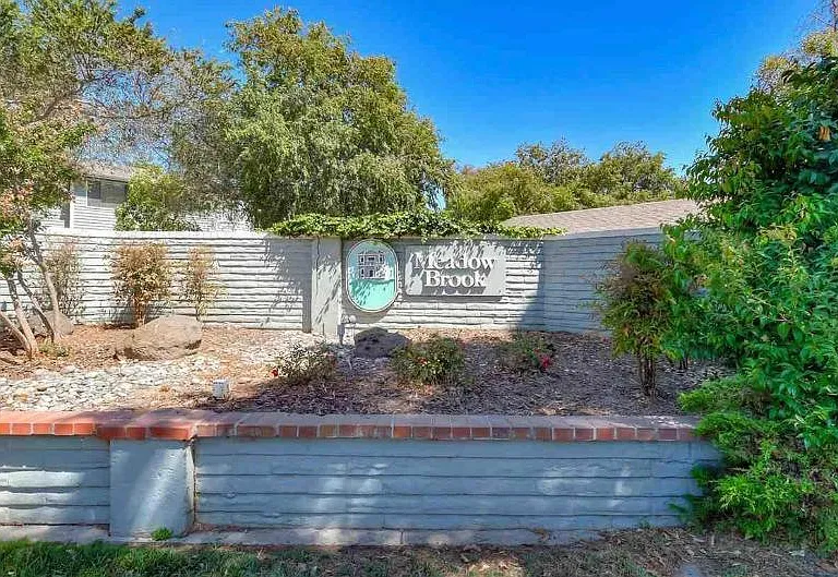 3655 Birchwood Ter #211 — Photo 1