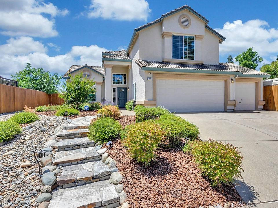 1st image of 703 Santa Margarita Ct