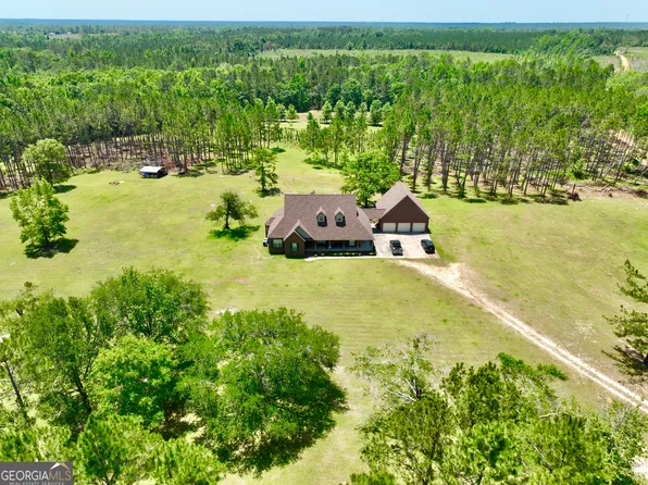 363 Cedar Rd, Uvalda, GA 30473