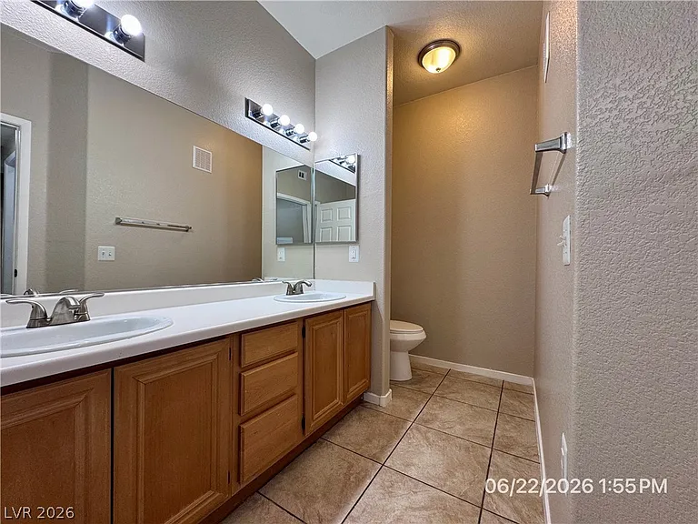 10245 S Maryland Pkwy #132 — Photo 11