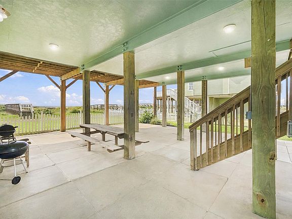 5th image of 23607 Termini San Luis Pass Rd
