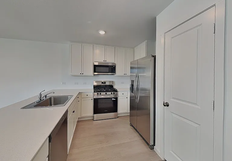 3105 Lynmar Ln — Photo 6