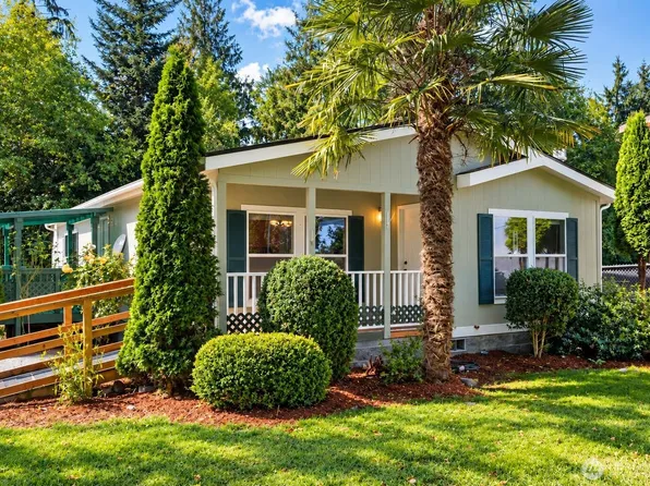 3130 Glacier Lane, Camano Island, WA 98282