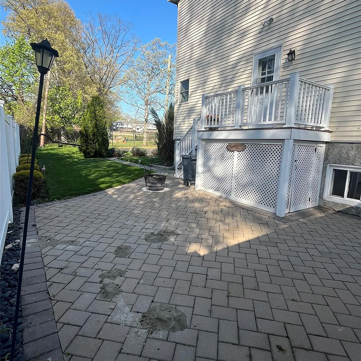 3 bed, 2.5 bath, 1420 sqft, $6,400 — Photo 4