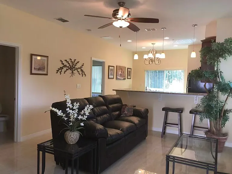 2060 Royal Vista Ct #2060 — Photo 3