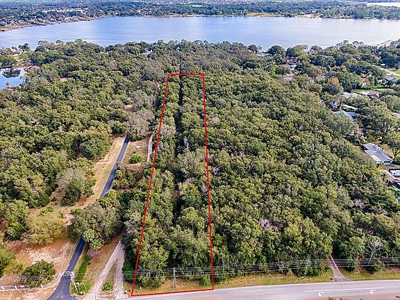 3rd image of 3180 Parker Dr