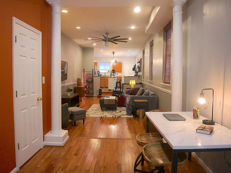 1328 W Lombard St — Photo 8