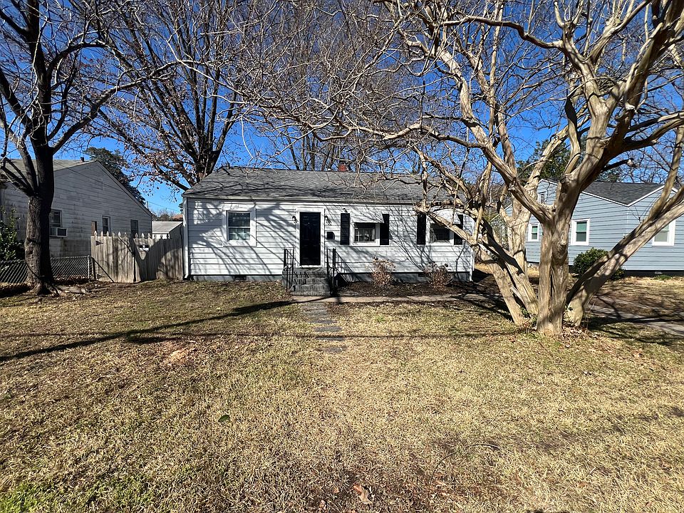 1st image of 3 Travis Pl