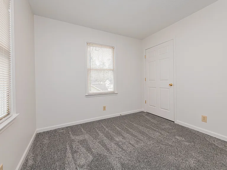 225 Autumn Trace Ct — Photo 22