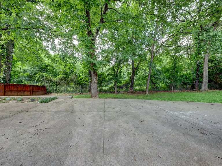 3253 N Senseney Cir — Photo 21