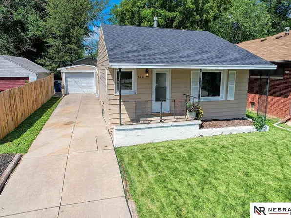 3711 S 18th St, Lincoln, NE 68502