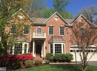 6067 Deer Ridge Trl, Springfield, VA 22150