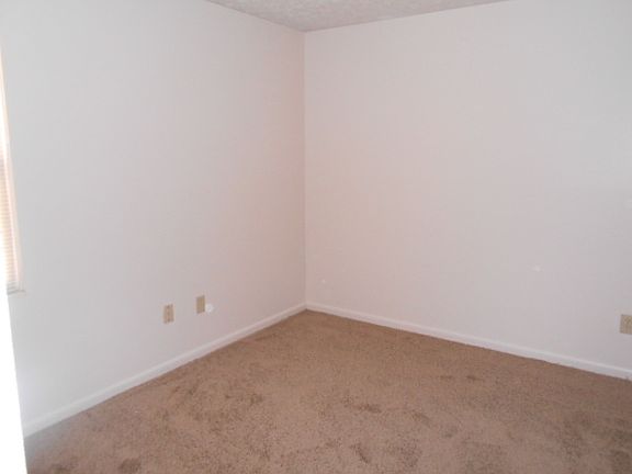 5th image of 50 Chittenden Ave APT D