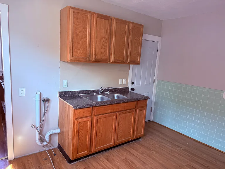 116 Belden St #3 — Photo 6