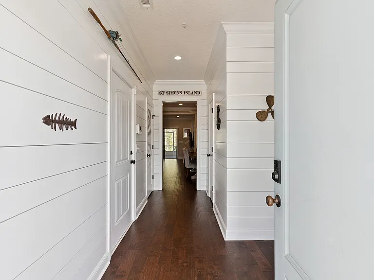 807 Mariners Cir — Photo 7