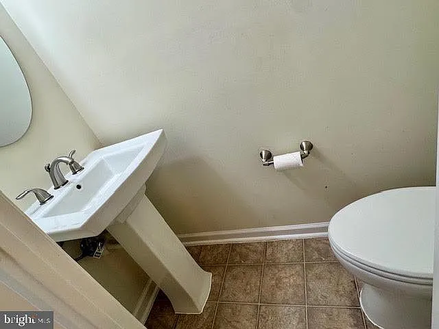 3 bed, 4.0 bath, 1400 sqft, $2,900 — Photo 3