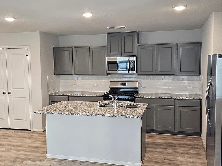 5207 Shallowhurst Ln — Photo 9