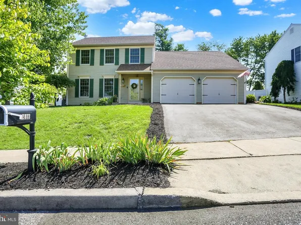 2413 Wicklow Dr, Harrisburg, PA 17112
