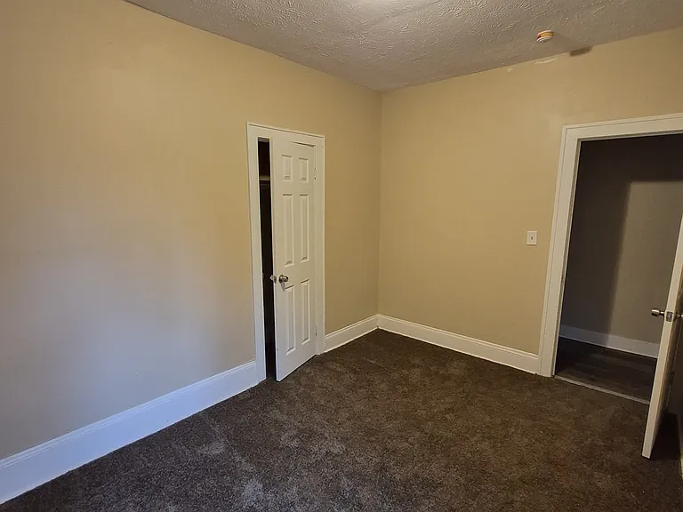 3399 E 140th St #2 — Photo 11
