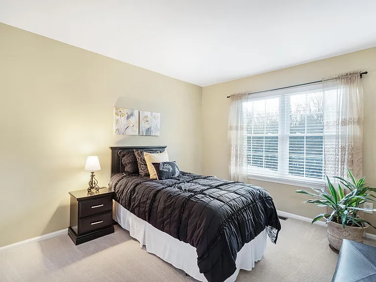 2802 Johnson Cir — Photo 20