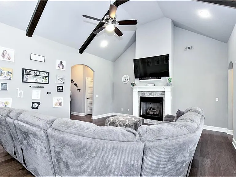 7456 Drury Ave — Photo 7