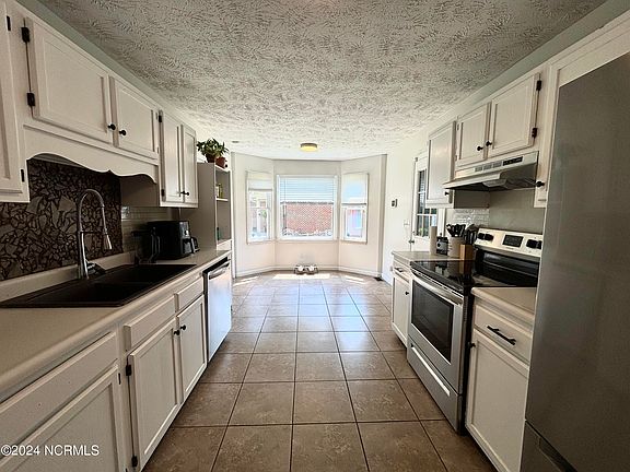 2nd image of 715 Dana Way