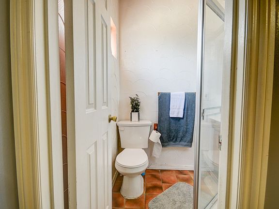 3rd image of 24404 Albatross Ave