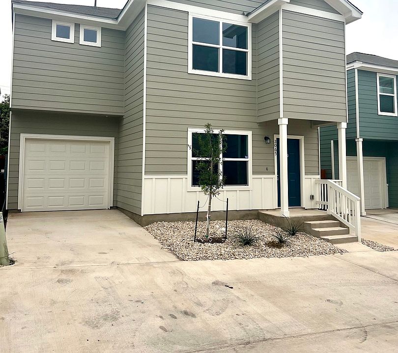 1st image of 2065 Silver Oak Dr