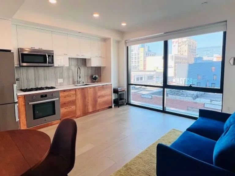 400 S Broadway Ave #502 — Photo 13