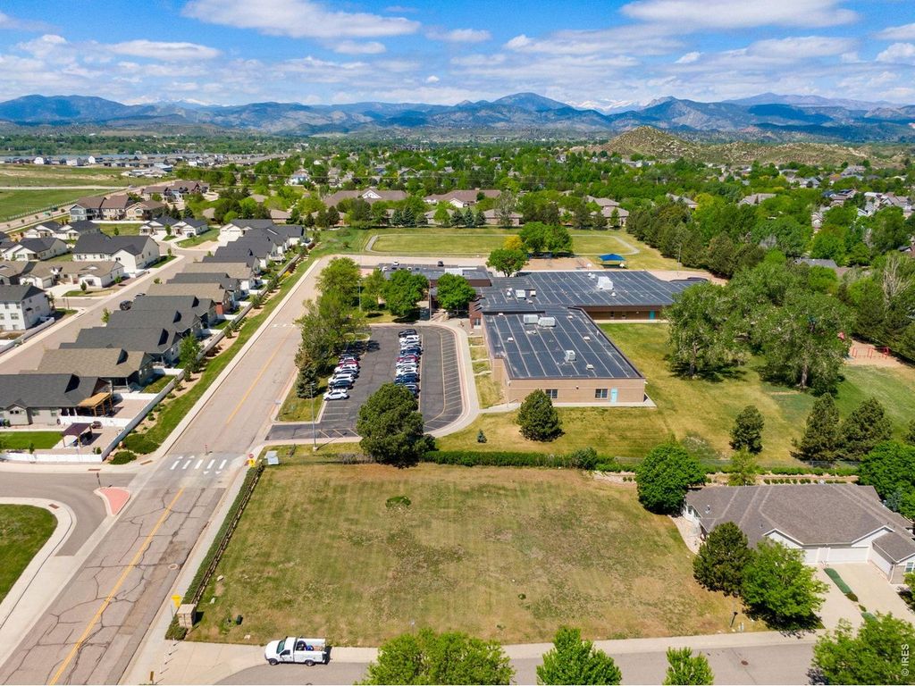 219 Medina Ct