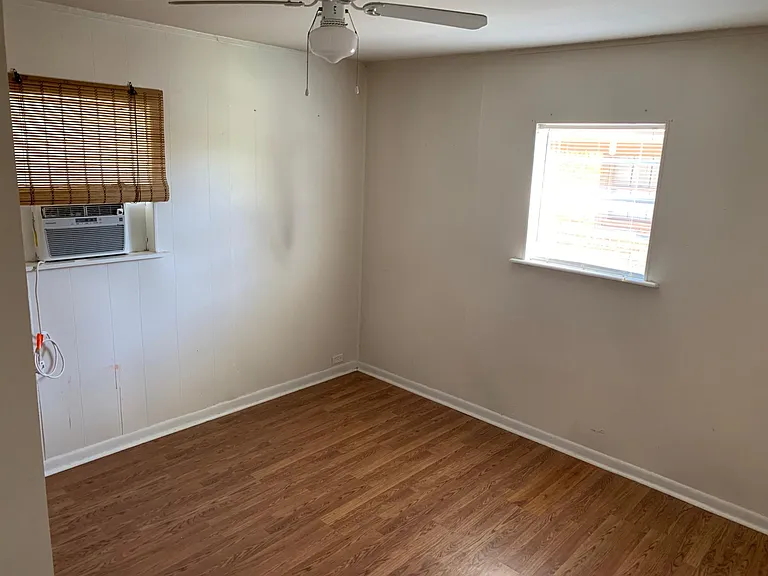 109 Hall St — Photo 6