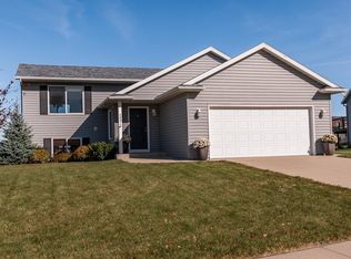 5891 Crown Ln NW, Rochester, MN 55901