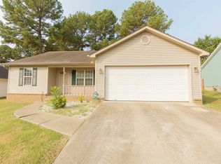 1913 Pine Cir, Bryant, AR 72022