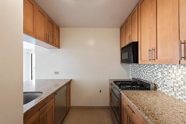 Rented by Douglas Elliman | media 3