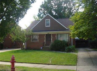24500 Puritan Rd, Euclid, OH 44123