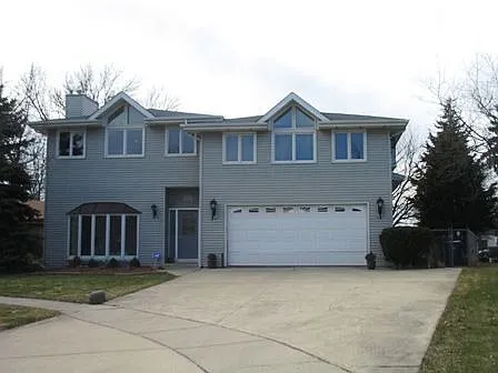833 Plentywood Ln photo 1