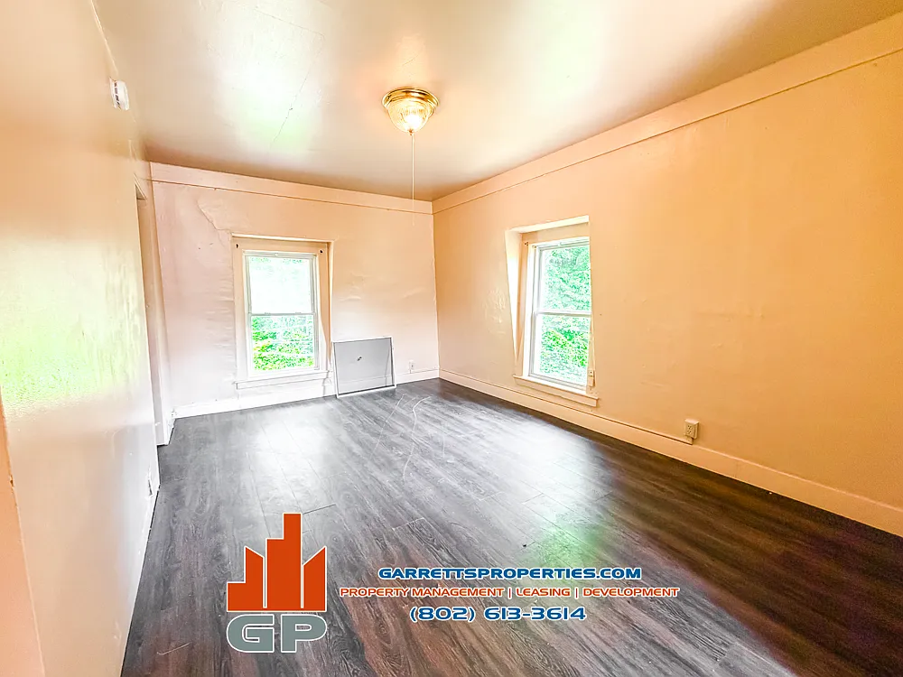 1658 Main Street - 5 — Photo 1