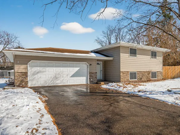 9157 3rd St NE, Blaine, MN 55434